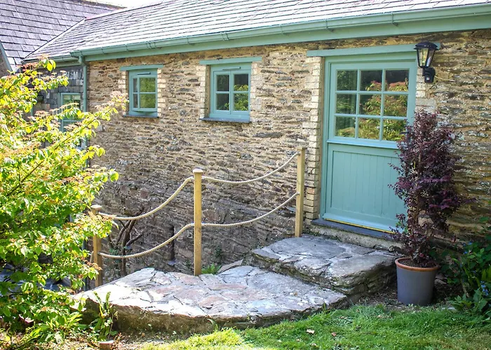 The Old Barn At Bosillion House